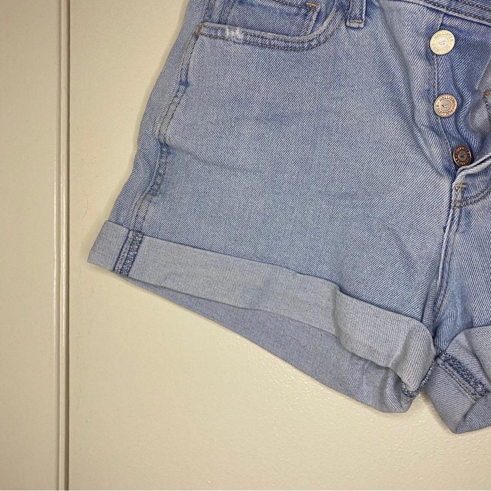 HOLLISTER High Rise Boyfriend Short - Picture 4 of 9
